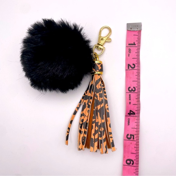 LEOPARD PRINT | Tassel + Pom Pom | Bag Charm | Keychain (Brand New!) ✨ - Picture 4 of 5